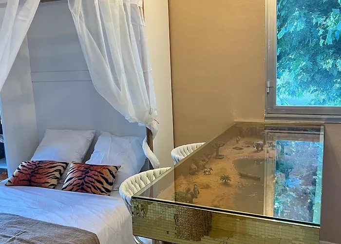 Safari Chic Sur Le Port Du Cap D'agde Lägenhet Agde